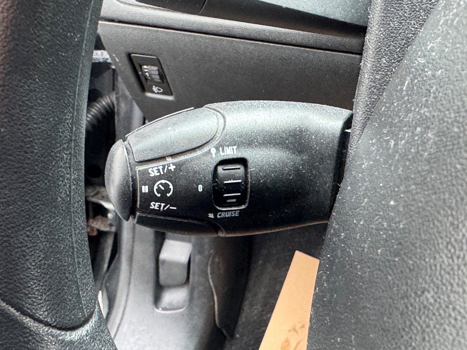 Peugeot 208 1,4 HDi 68 Active 5d