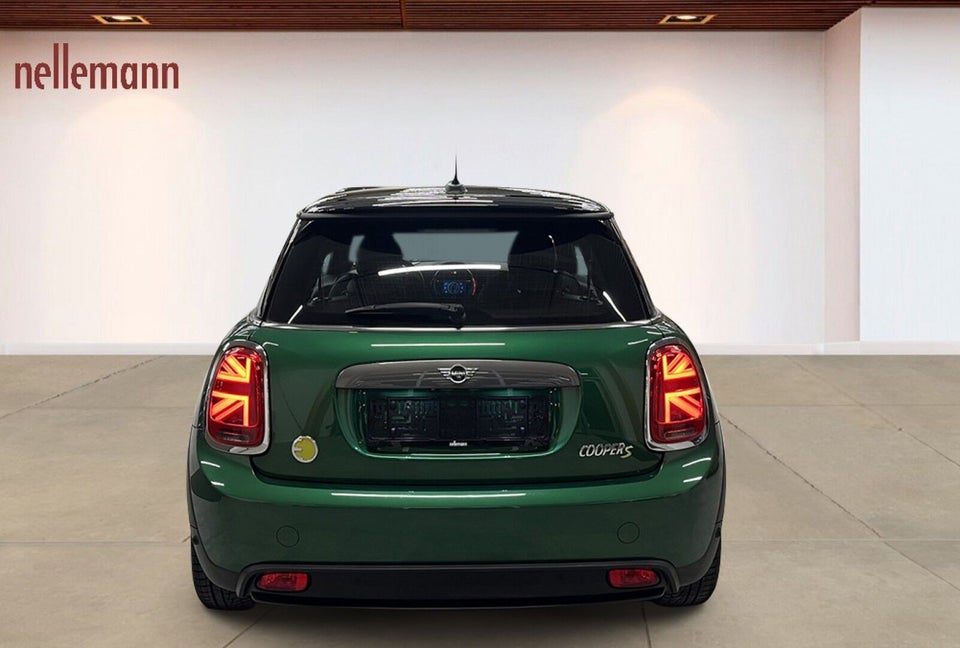 MINI Cooper SE Experience 3d