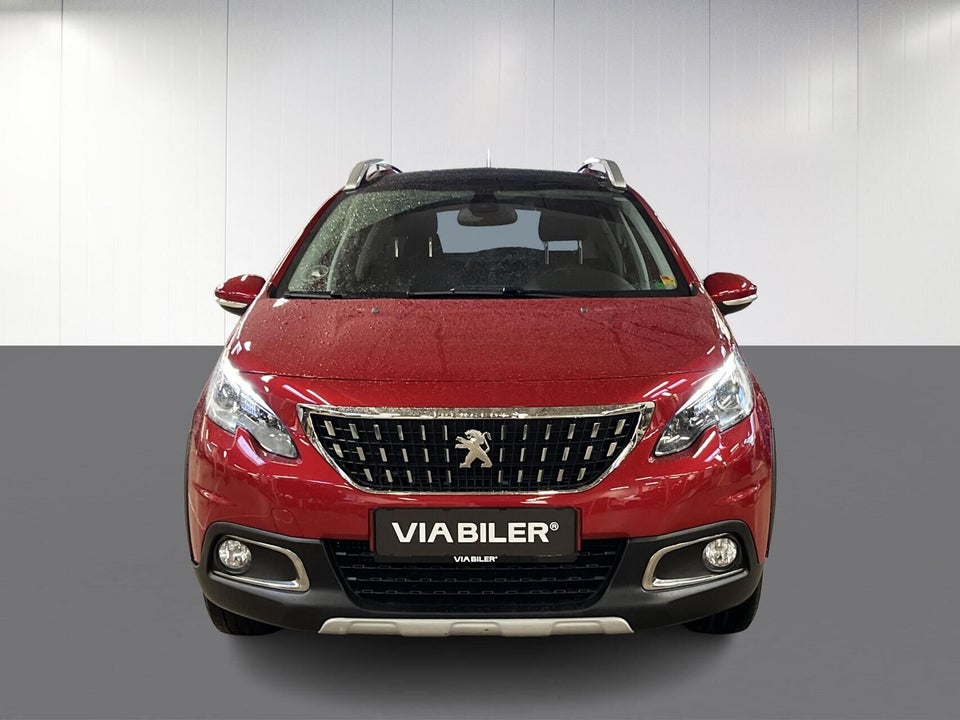 Peugeot 2008 1,2 PureTech 130 Allure Sky 5d