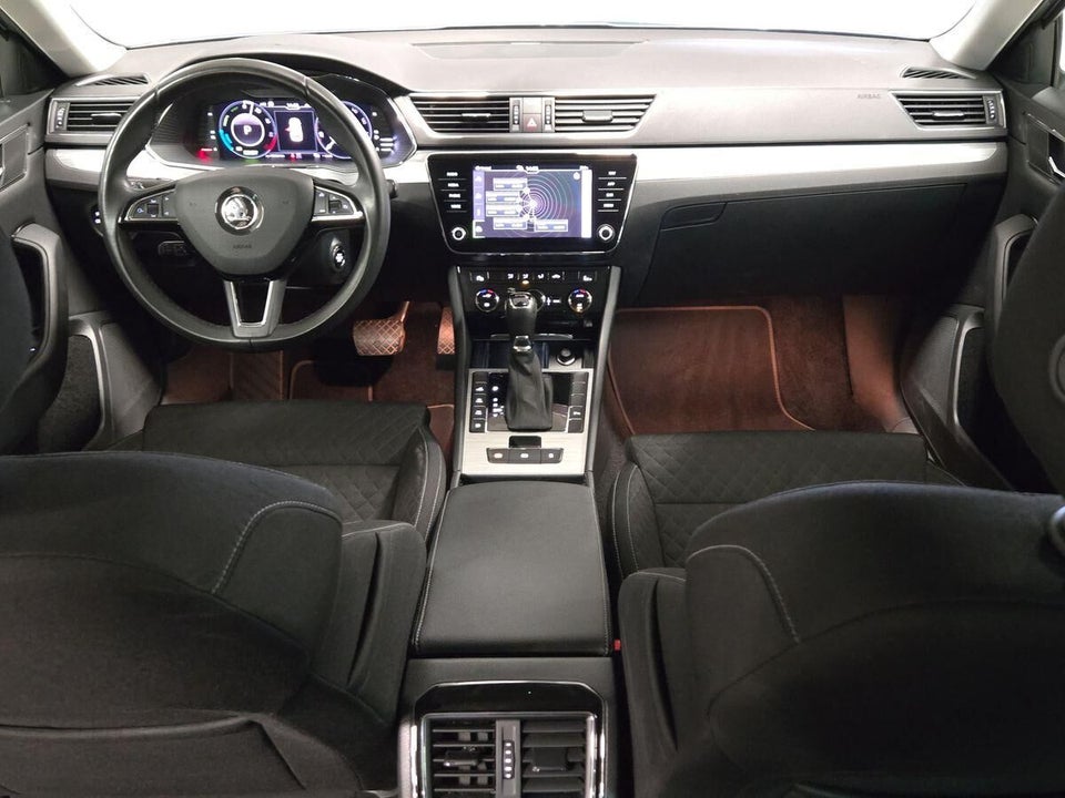 Skoda Superb 1,4 TSi iV Combi DSG 5d