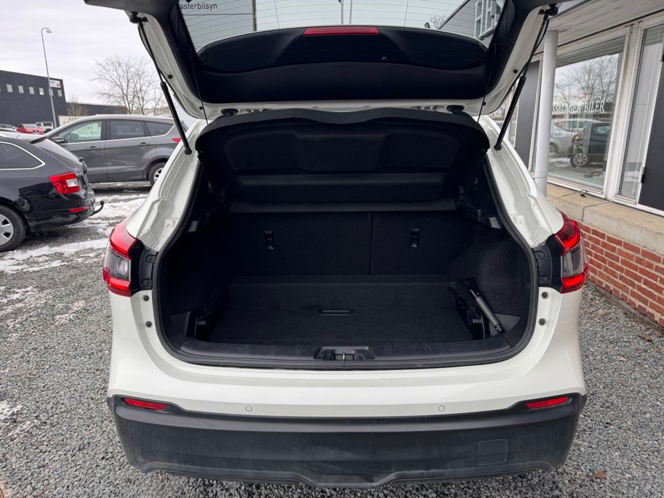 Nissan Qashqai 1,2 Dig-T 115 N-Connecta 5d