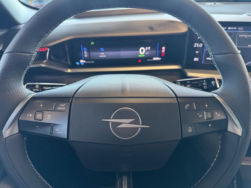 Opel Grandland-e 73 GS Sky 5d