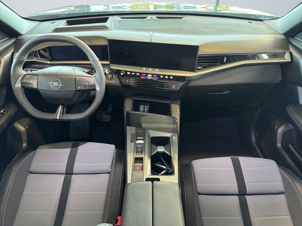 Opel Grandland-e 73 GS Sky 5d