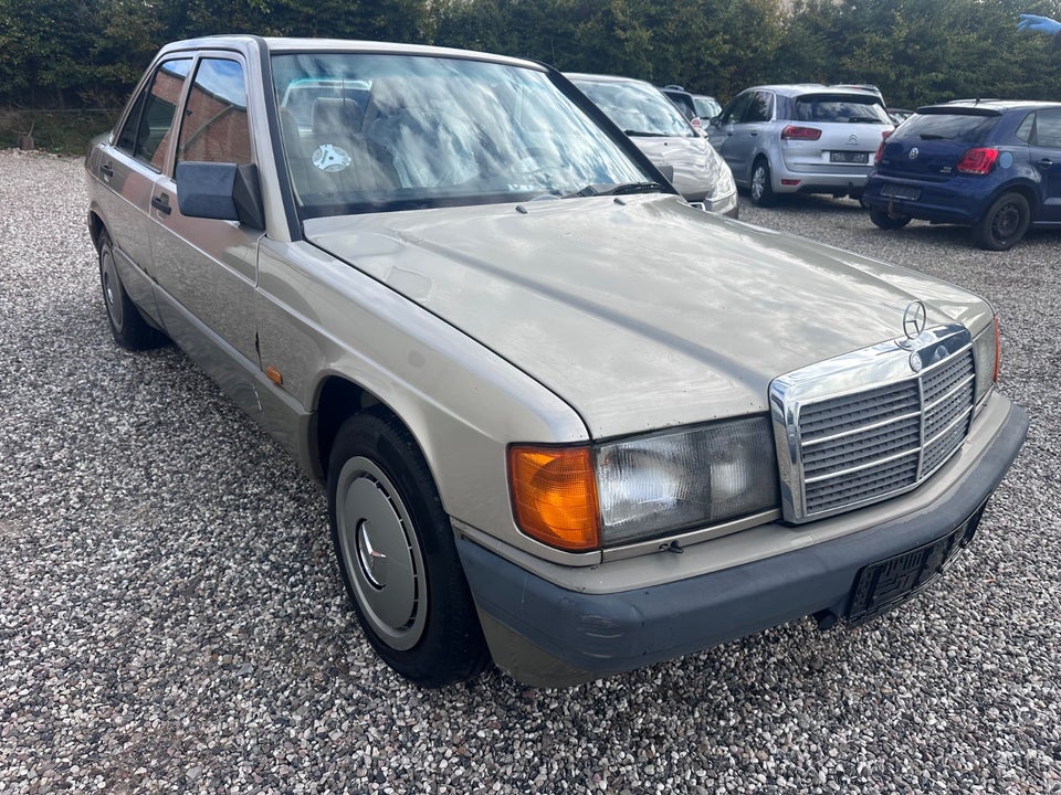 Mercedes 190 E 1,8 Sportline aut. 4d