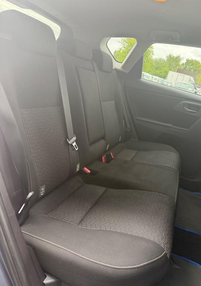 Toyota Auris 1,8 Hybrid H2 Comfort CVT 5d