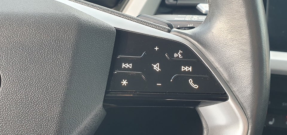 Audi Q4 e-tron 40 Attitude 5d