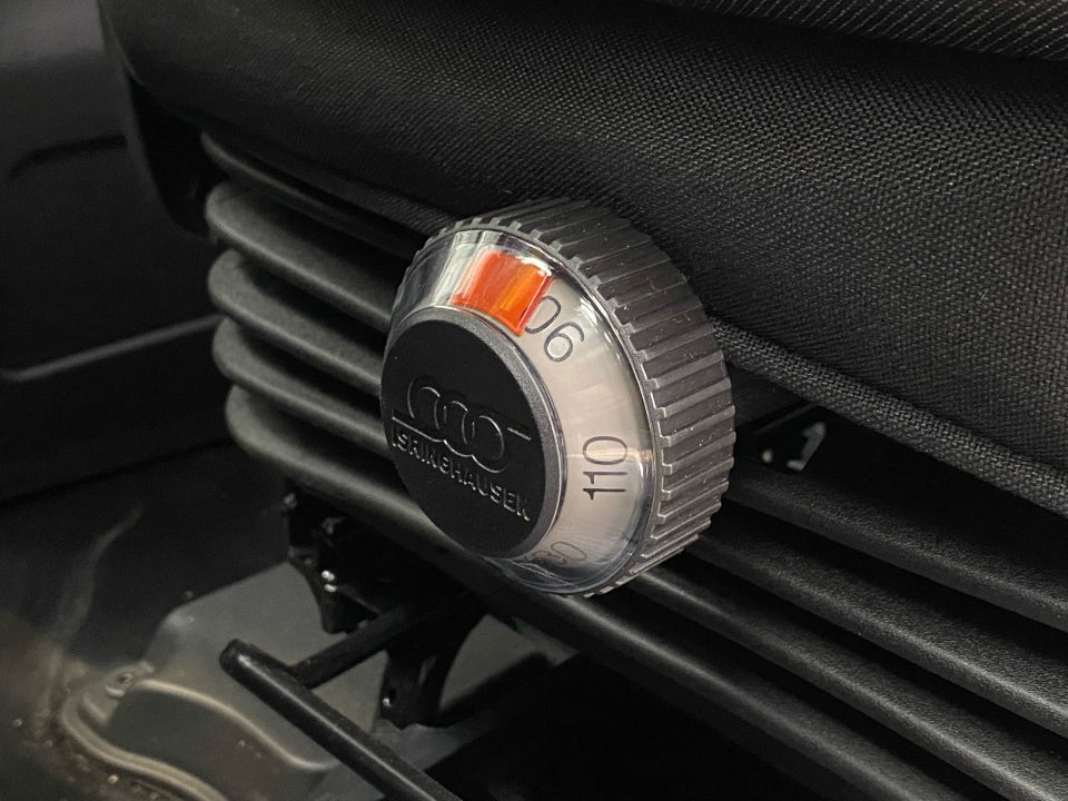 Iveco Daily 3,0 35S18 4100mm Box m/lift AG8