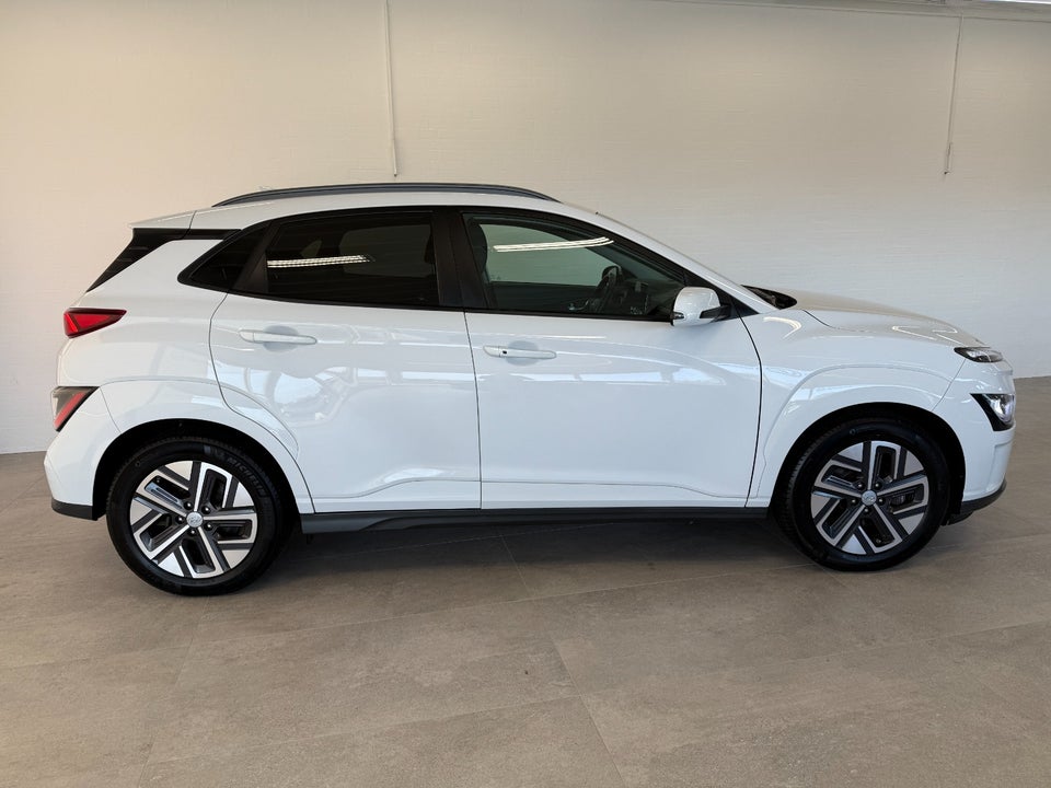 Hyundai Kona 64 EV Ultimate 5d