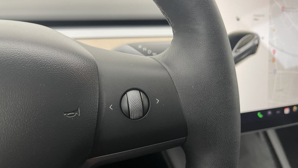 Tesla Model 3 Long Range AWD 4d