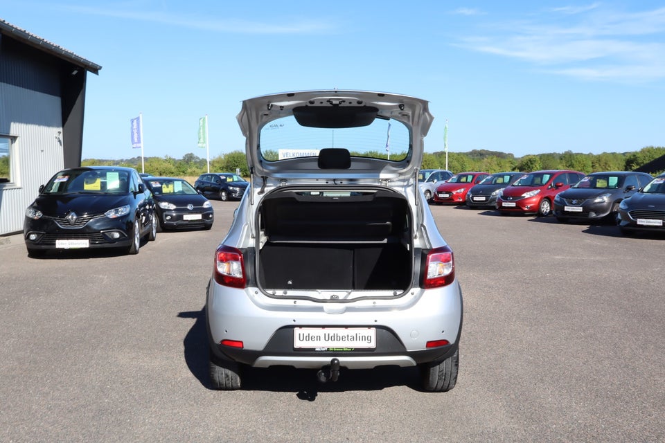 Dacia Sandero 0,9 TCe 90 Essential 5d