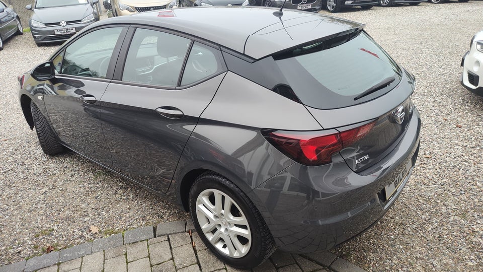 Opel Astra 1,4 T 125 Enjoy 5d