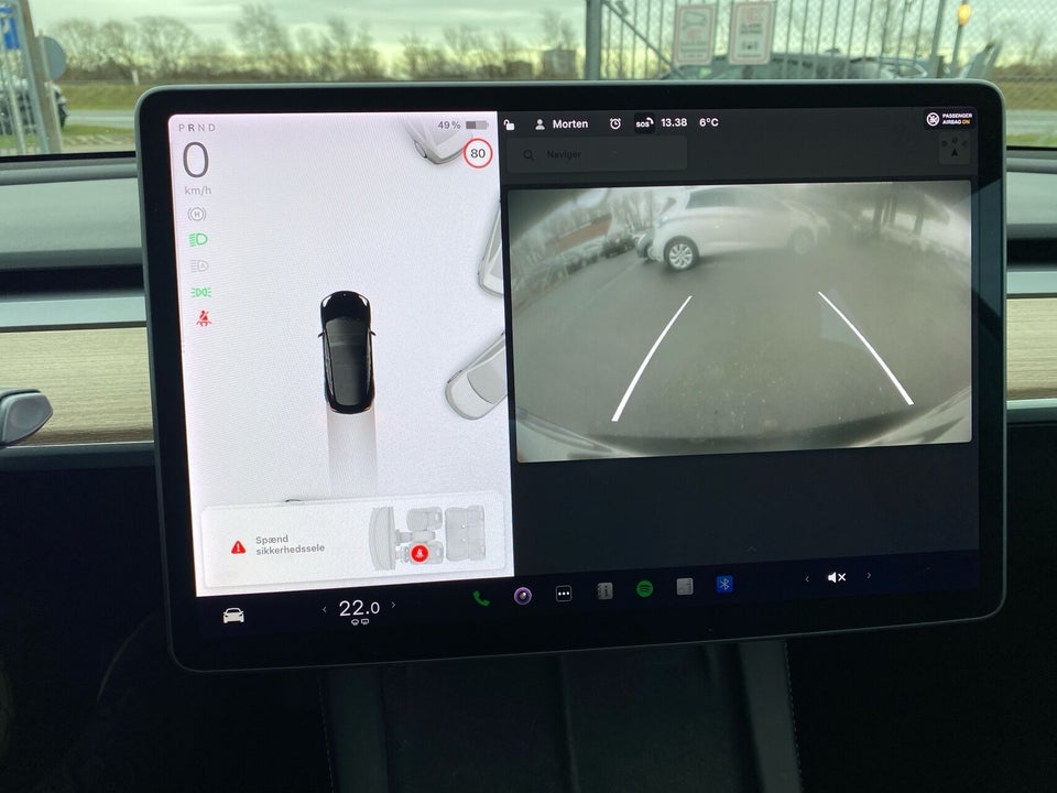 Tesla Model 3 Long Range AWD 4d