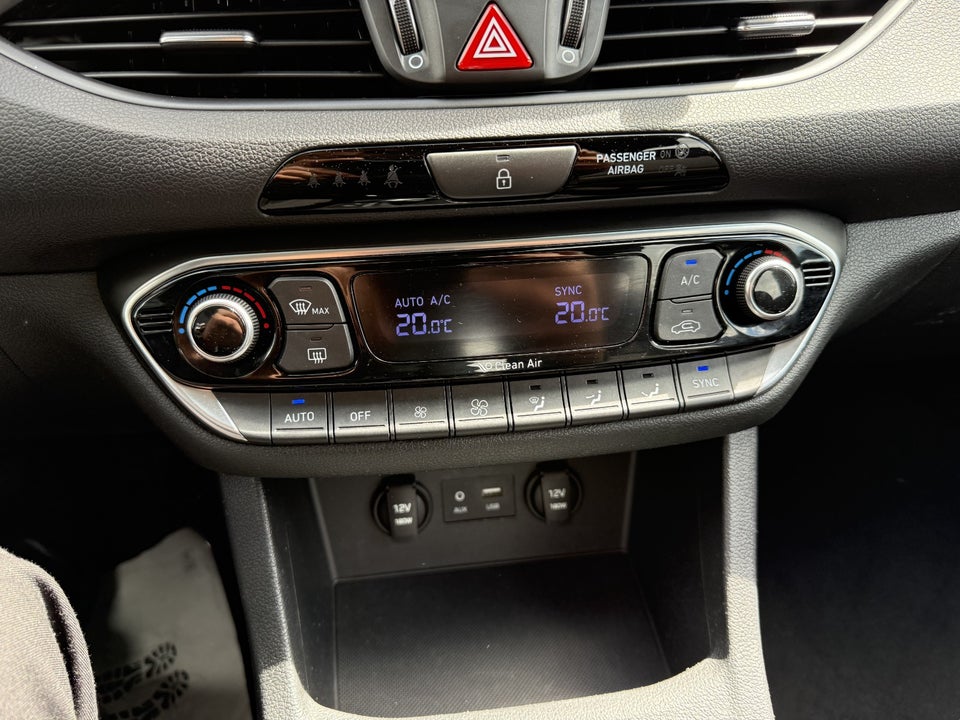Hyundai i30 1,0 T-GDi Premium 5d