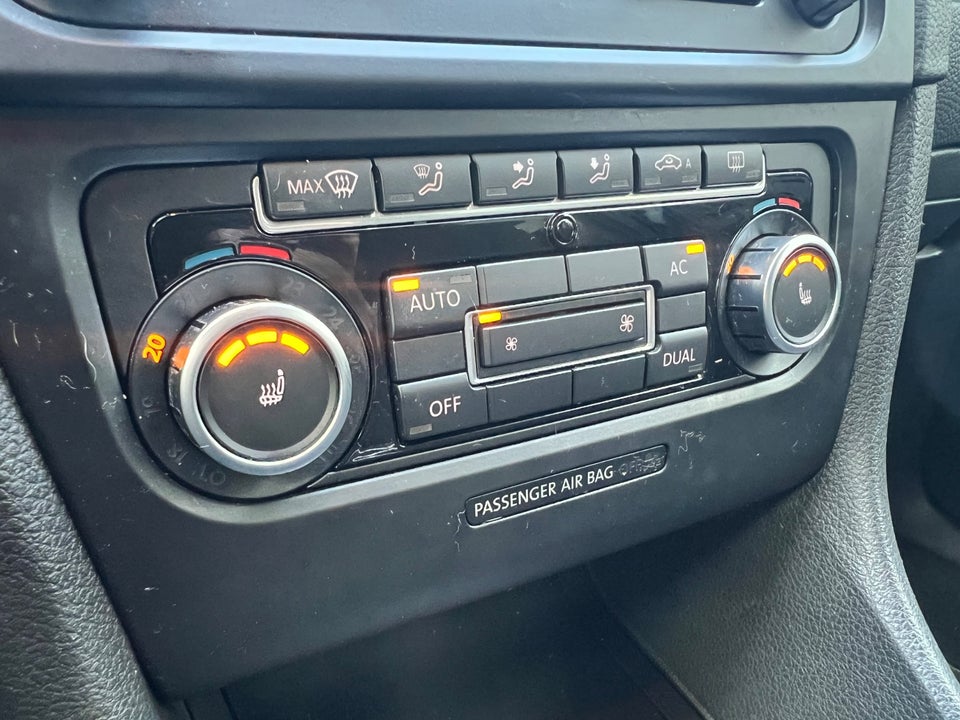 VW Golf VI 2,0 TDi 140 Highline Variant Van 5d