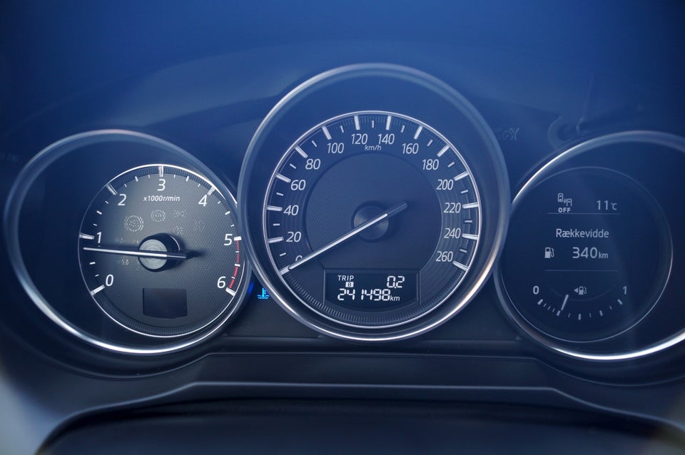 Mazda 6 2,2 SkyActiv-D 150 Core Business stc. 5d