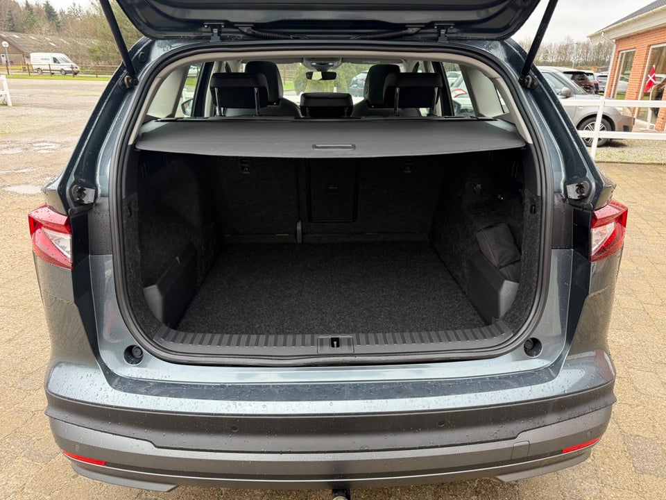 Skoda Enyaq 60 iV Loft 5d