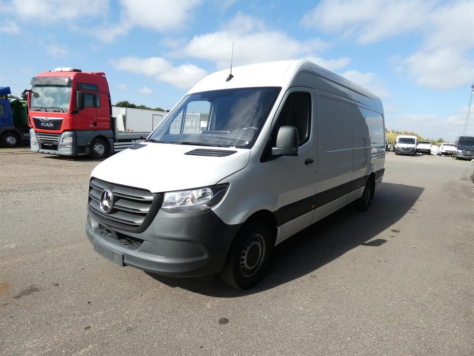 Mercedes Sprinter 317 2,0 CDi A3 Kassevogn aut. RWD