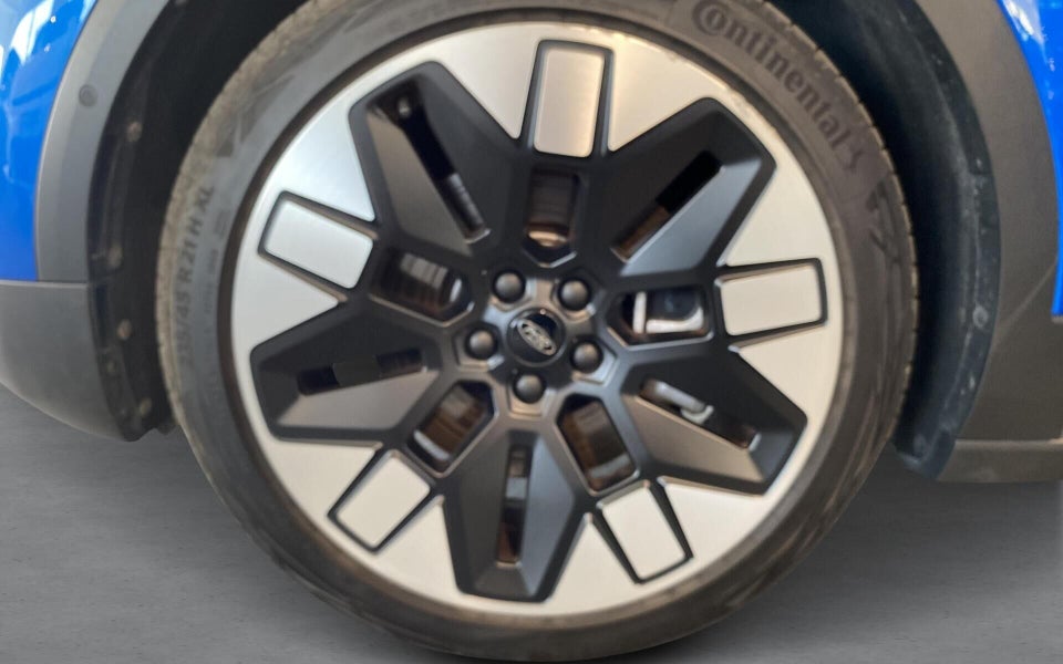 Ford Explorer 77 Premium Extended Range 5d