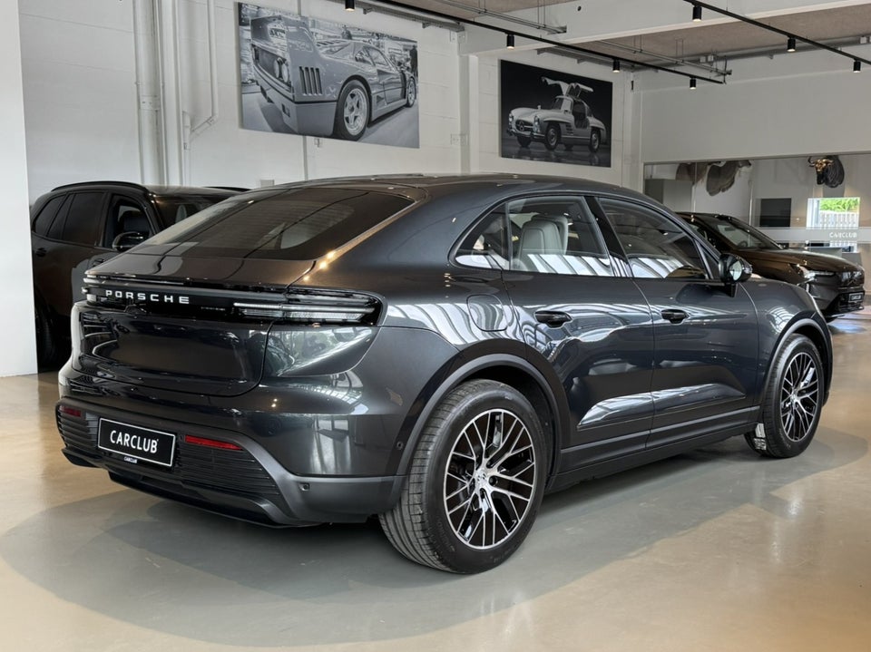 Porsche Macan 4 5d