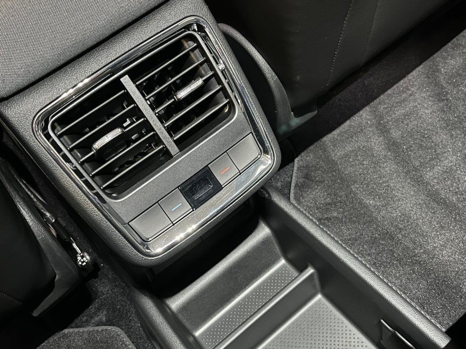 Skoda Enyaq 60 iV Premium 5d