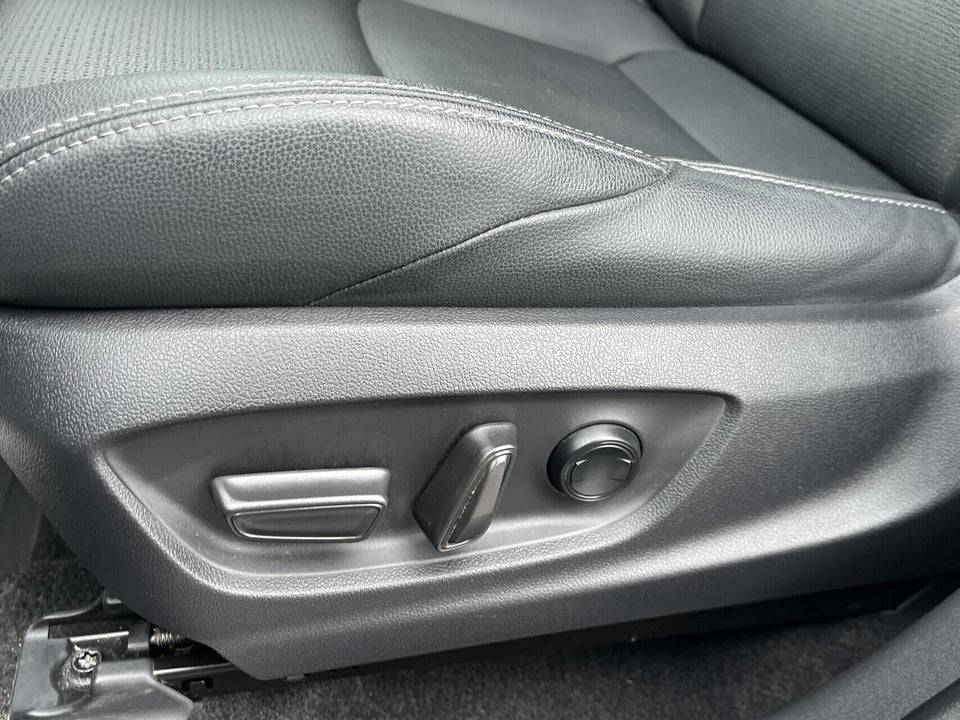 Toyota bZ4X Executive 5d