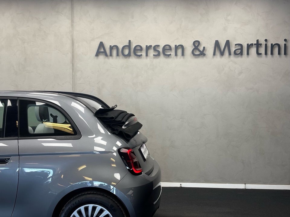 Fiat 500e 42 Icon Cabrio 2d
