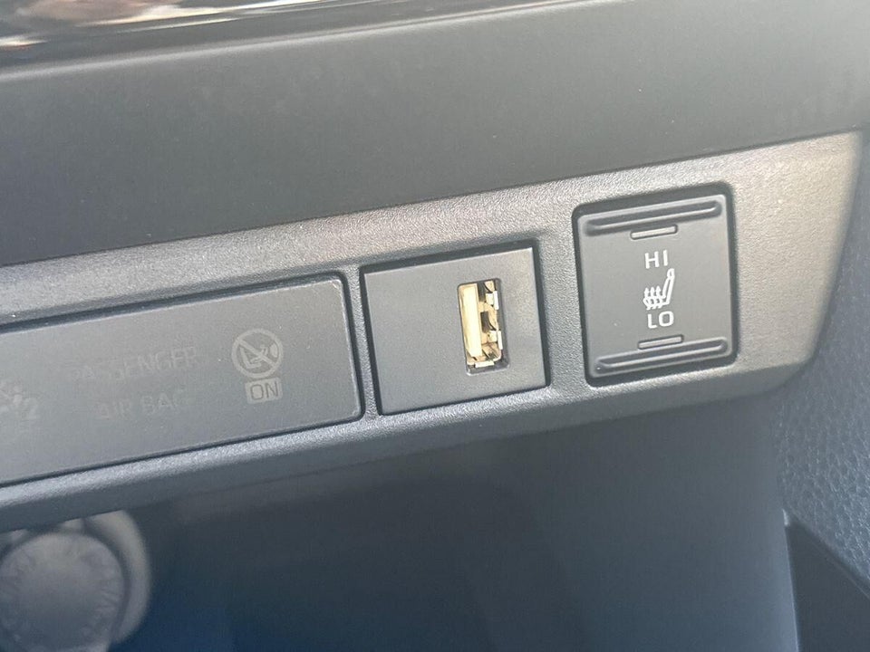Toyota Yaris 1,5 Hybrid Style e-CVT 5d