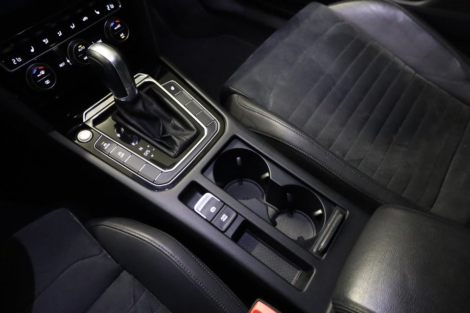 VW Passat 1,4 TSi 150 R-line Variant DSG BMT 5d