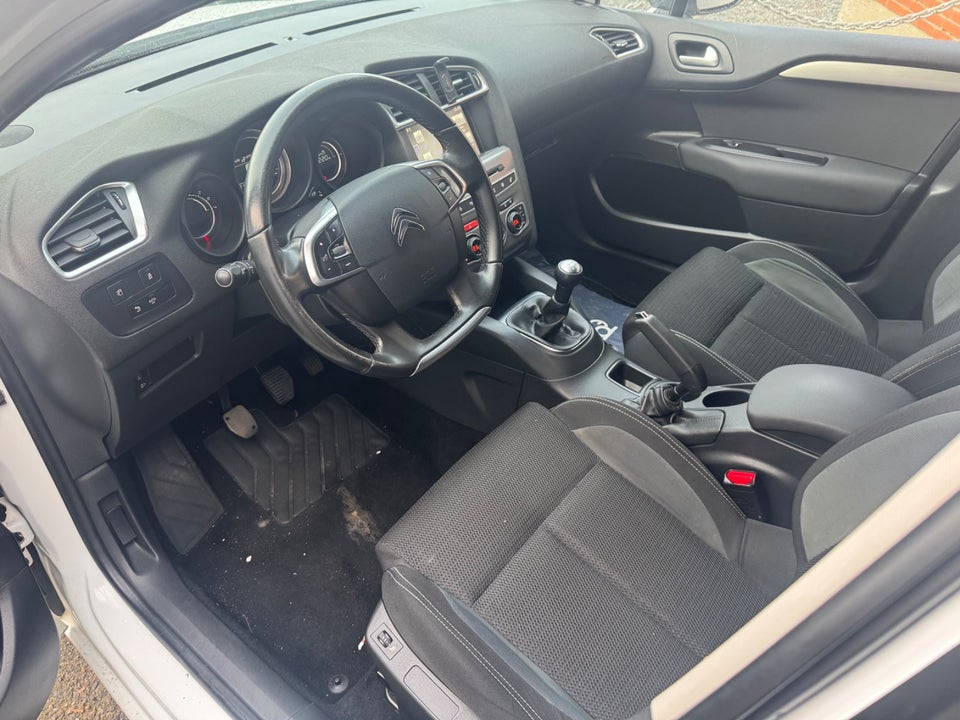 Citroën C4 1,6 BlueHDi 100 Feel Complet Van 5d