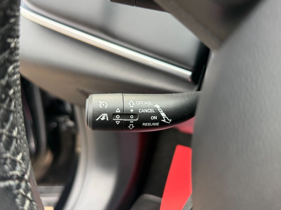 MG Marvel R Performance 5d