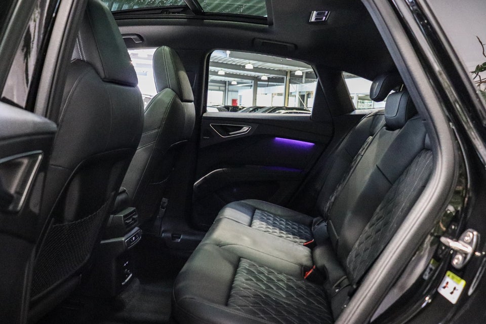 Audi Q4 e-tron 40 S-line Sportback 5d