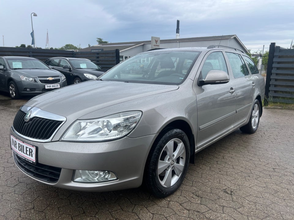 Skoda Octavia 1,4 TSi 122 Elegance Combi 5d