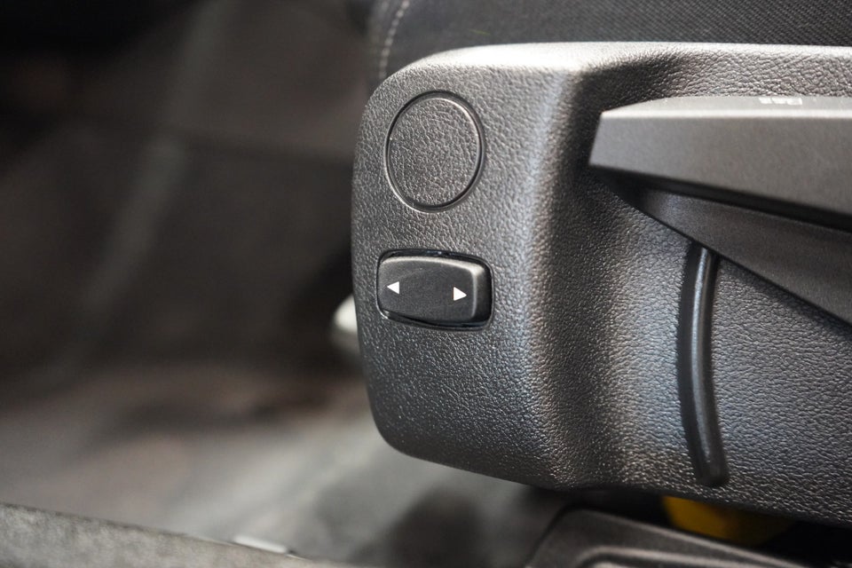 BMW 330e 2,0 Touring Sport Line aut. 5d