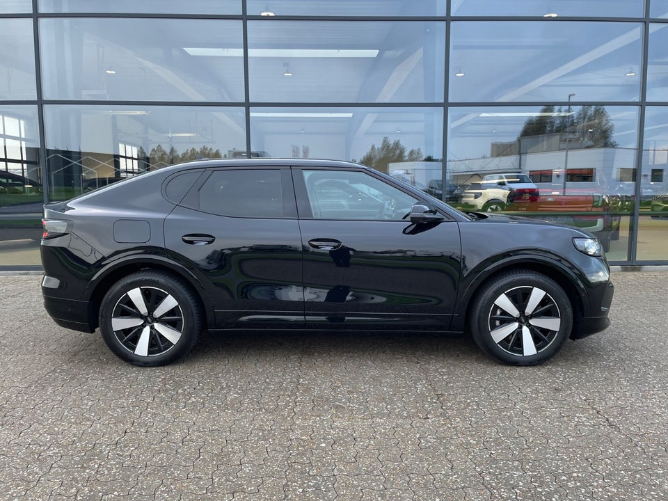 Ford Capri 82 Select Extended Range 5d