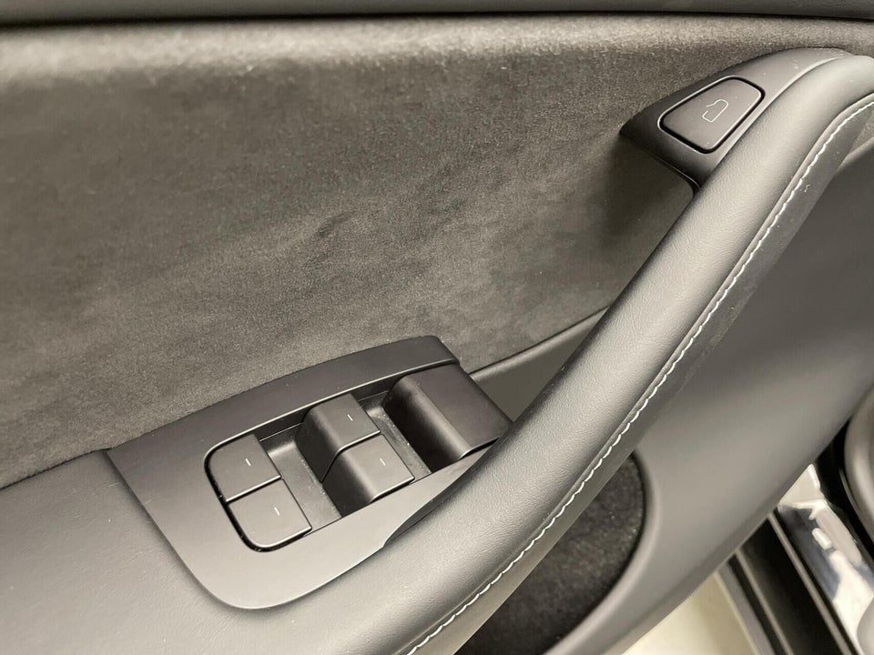 Tesla Model Y Long Range RWD 5d