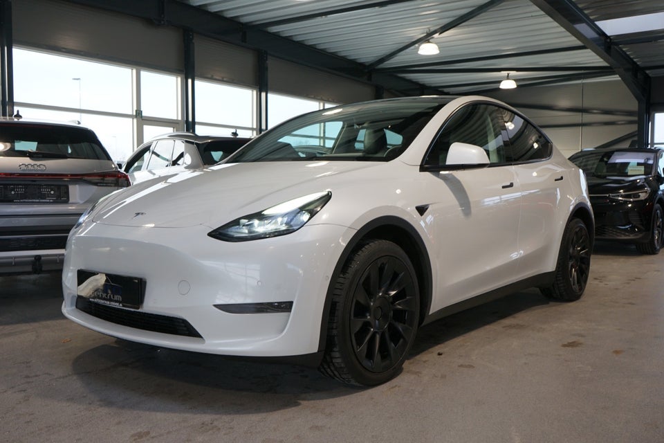 Tesla Model Y Long Range AWD 5d
