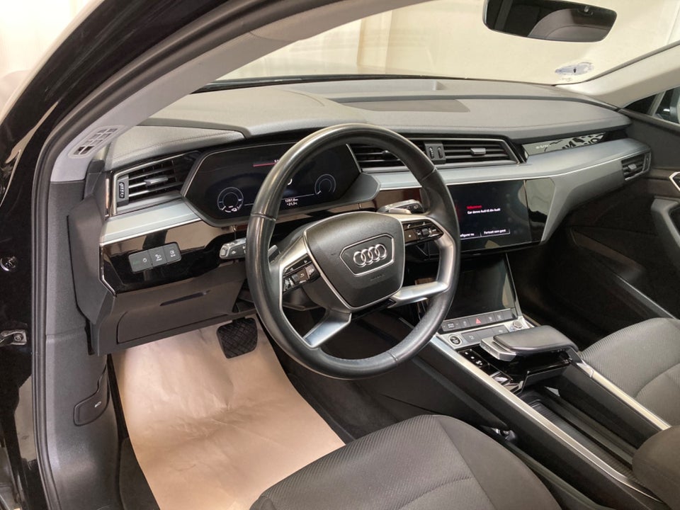 Audi e-tron 50 quattro 5d