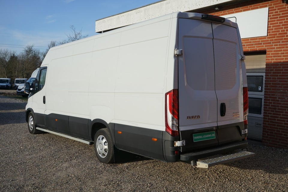 Iveco Daily 2,3 35S16 16m³ Van AG8