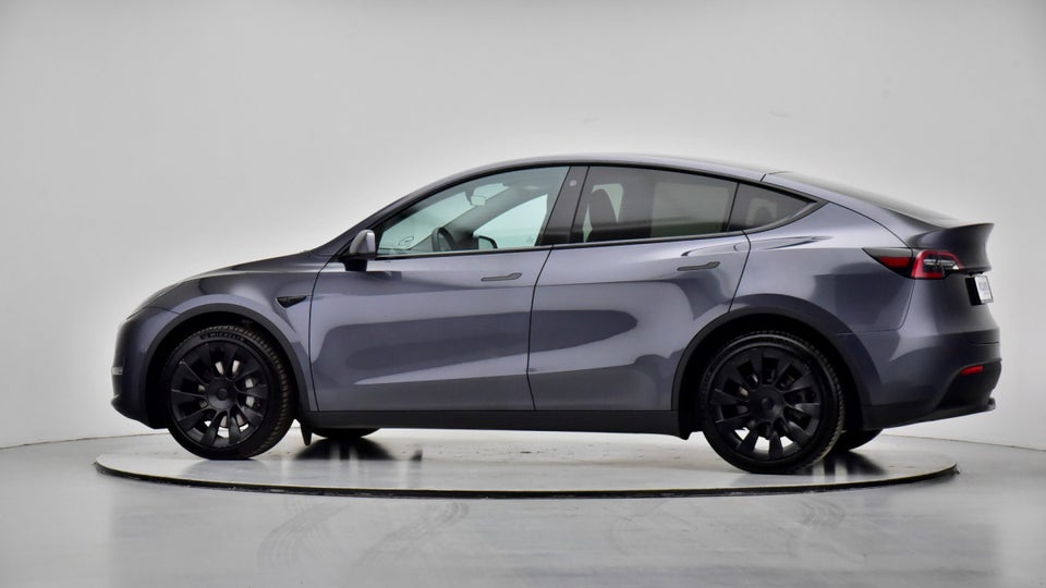 Tesla Model Y Long Range AWD 5d