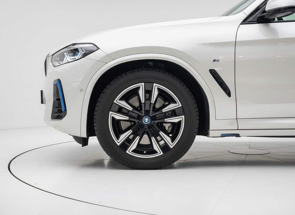 BMW iX3 Inspiring 5d