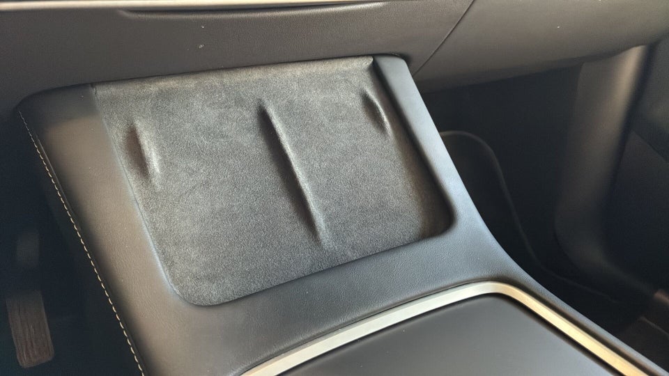 Tesla Model Y Long Range AWD 5d
