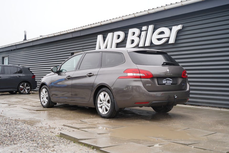 Peugeot 308 1,6 BlueHDi 120 Style SW 5d