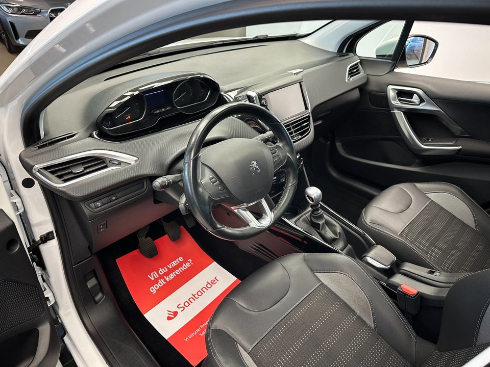 Peugeot 2008 1,2 PureTech 130 Allure+ 5d