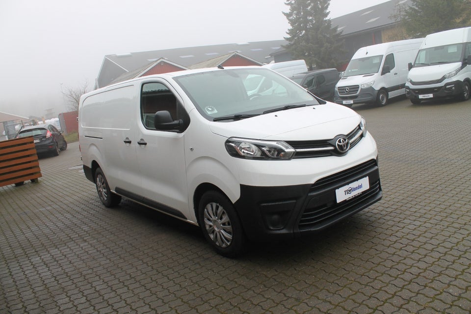 Toyota ProAce 2,0 D 120 Long Comfort Master 5d