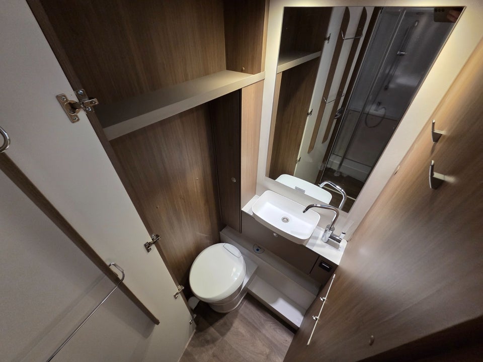 Carado I447 PRO+ 2,0 JTD 140 aut. 2d