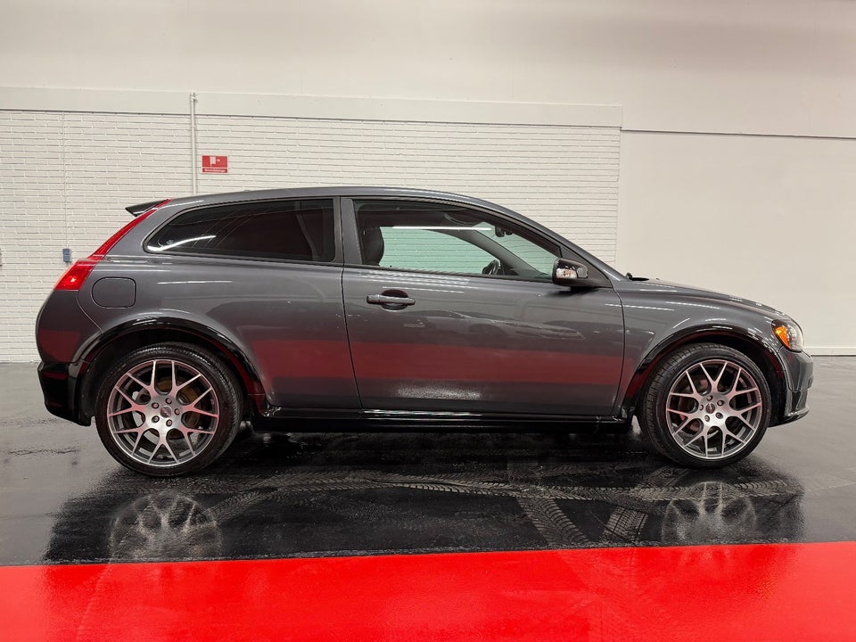 Volvo C30 2,0 Kinetic 3d