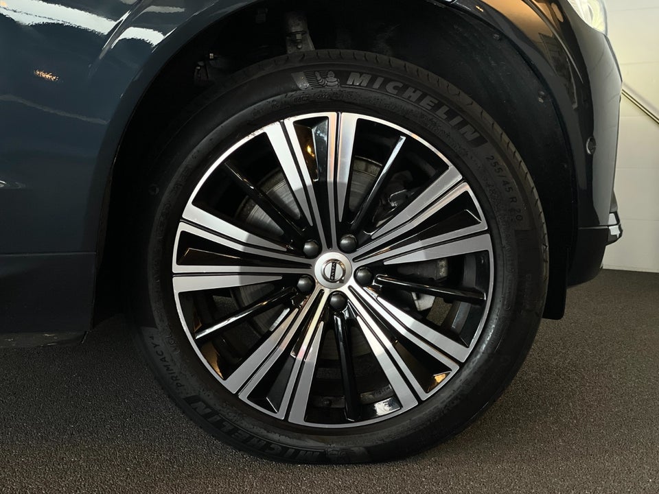 Volvo XC60 2,0 T6 ReCharge Ultimate Bright aut. AWD 5d