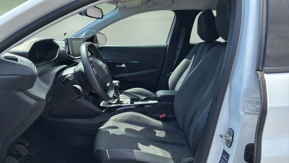 Peugeot 208 1,2 PureTech 100 Platin Pack 5d