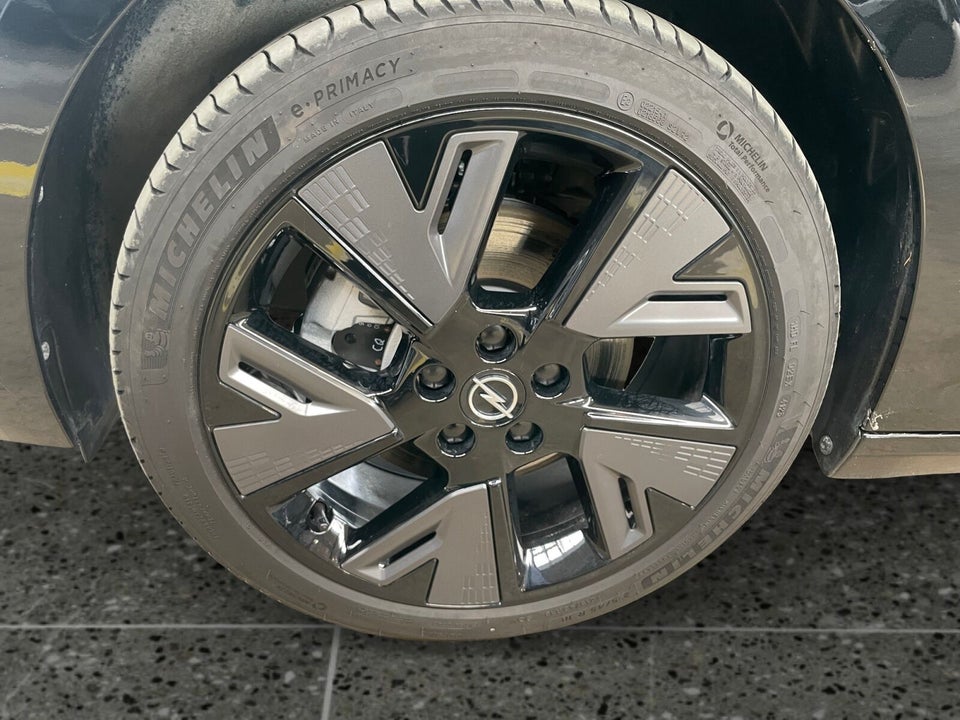 Opel Astra-e 54 GS 5d