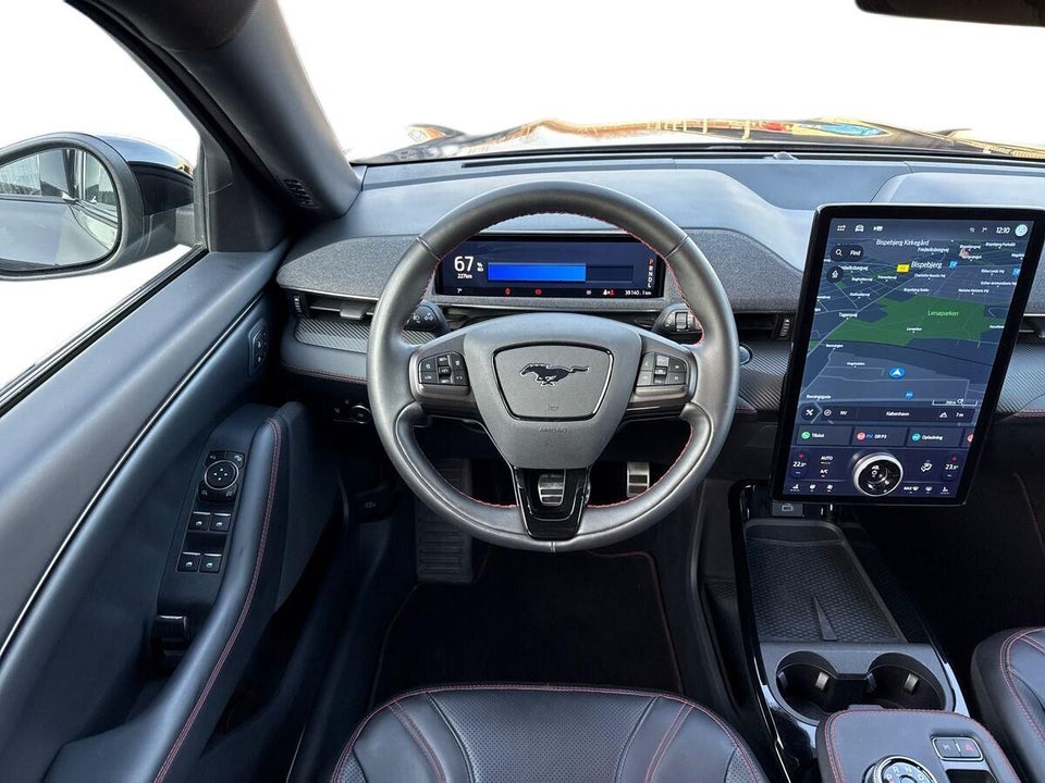 Ford Mustang Mach-E 75 Standard Range AWD 5d